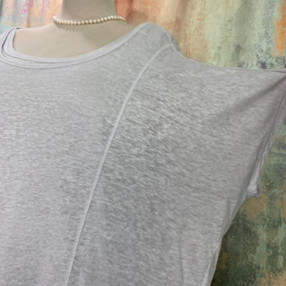 📌Philosophy Light Gray Linen Top & Tank top under - Picture 11 of 14